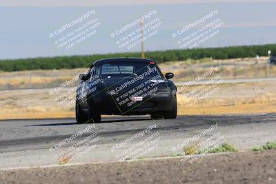 media/Jun-04-2022-CalClub SCCA (Sat) [[1984f7cb40]]/Group 1/Qualifying (Sweeper)/